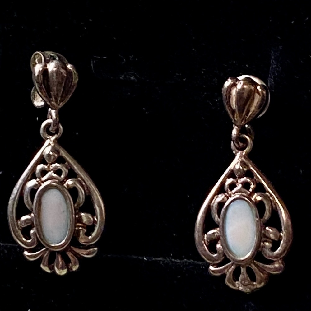 Vintage 3 piece Necklace/Earring Set with Pearlescent center stone - Picture 4 of 12